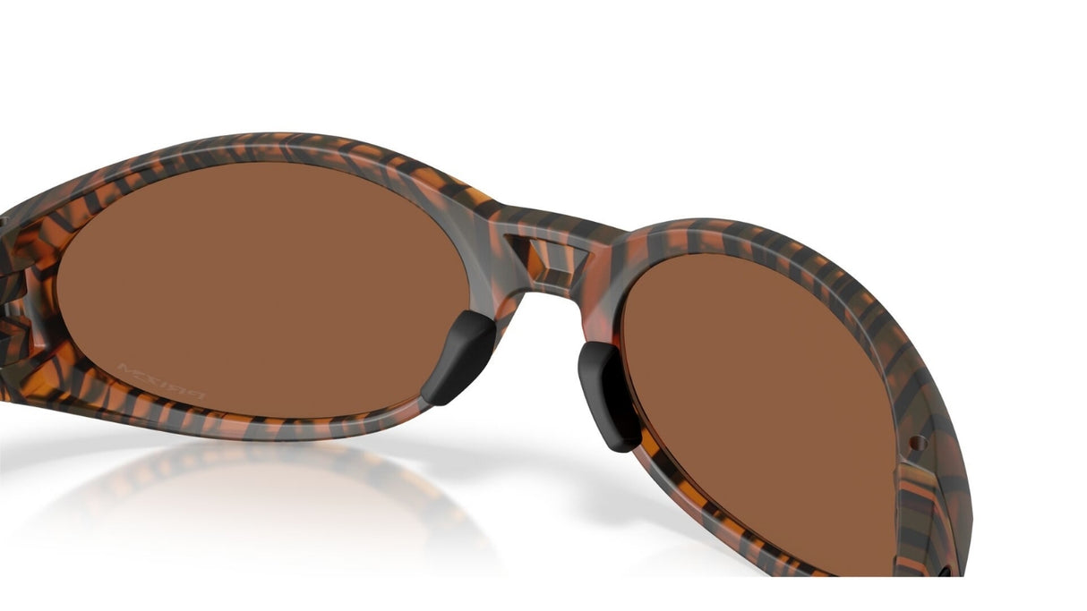 Oakley-Eyejacket-Redux-Dark-Amber-Bengal-Prizm-Tungsten