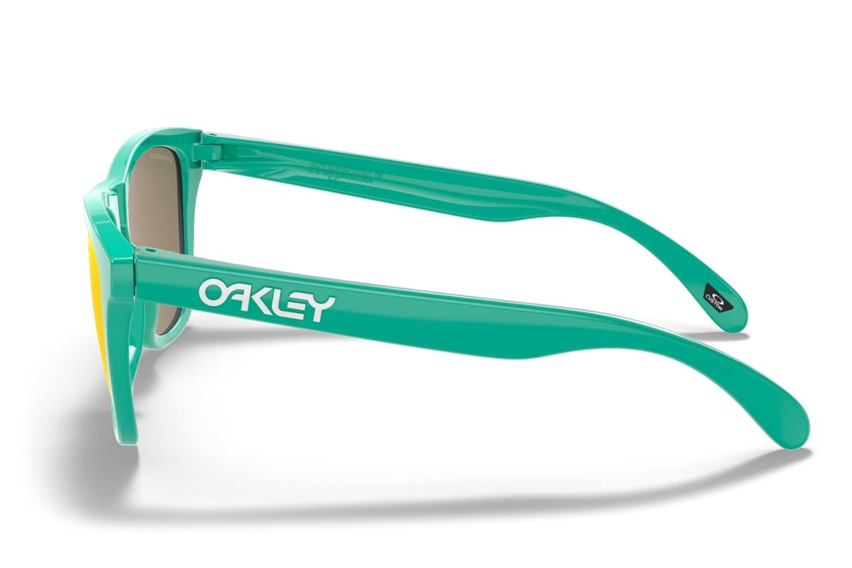 Oakley-Frogskins-Custom-Celeste-Prizm-Ruby-zijkant