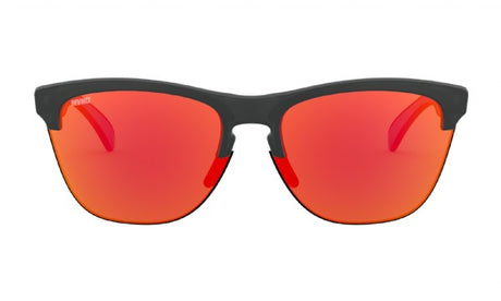 Oakley-Frogskins-Lite-Maverick-Vinales-Collection-Matte-Black-Ink-Matte-Trans-Sapphire-Prizm-Ruby-Voorzijde