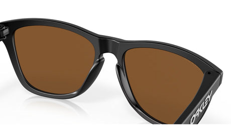 Oakley Frogskins Matte Black Prizm Violet achterzijde nabij