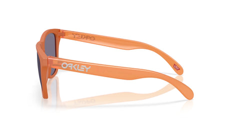 Oakley Frogskins Matte Ginger Prizm Grey zijaanzicht