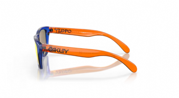 Oakley-Frogskins-XXS-extra-extra-small-Crystal-Blue-Prizm-Ruby
