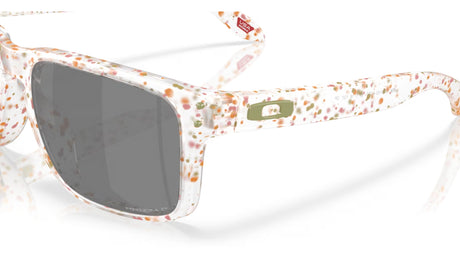 Oakley-Holbrook-Clear-Terrazzo-Prizm-Black-Polarized-nabij