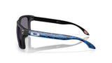 Oakley-Holbrook-Matte-Black-Prizm-Grey-zijaanzicht