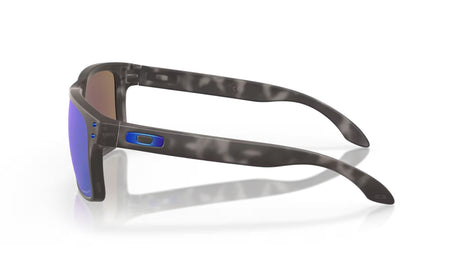 Oakley-Holbrook-Matte-Black-Tortoise-Prizm-Sapphire-Polarized-zijaanzicht
