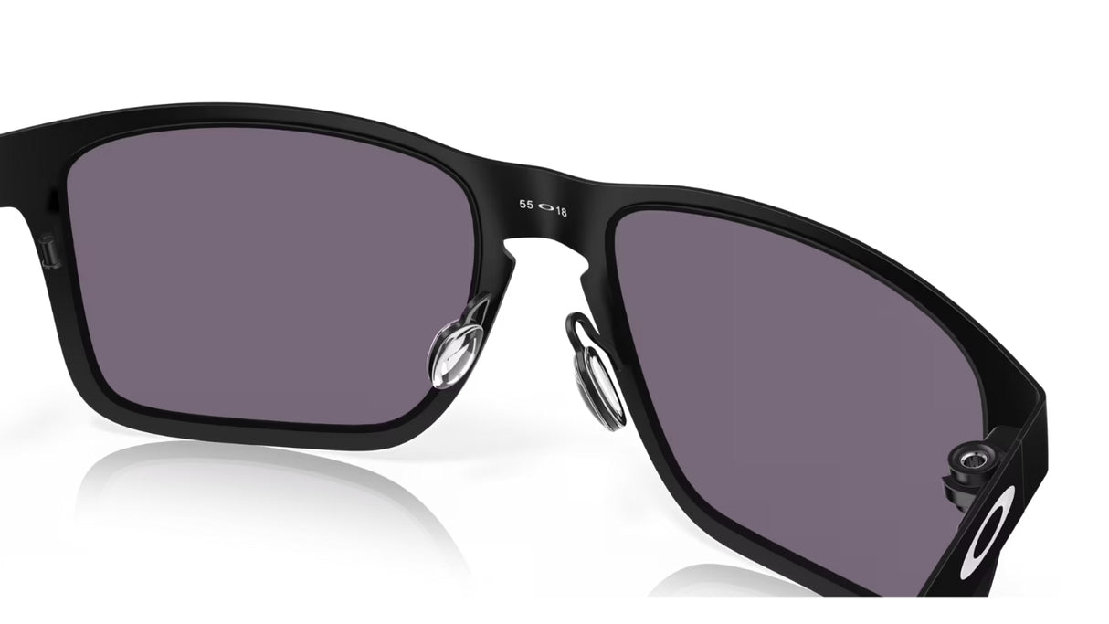 Oakley Holbrook Metal Matte Black / Jade Iridium achterzijde