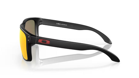 Oakley Holbrook XL Matte Black Prizm Ruby zijaanzicht