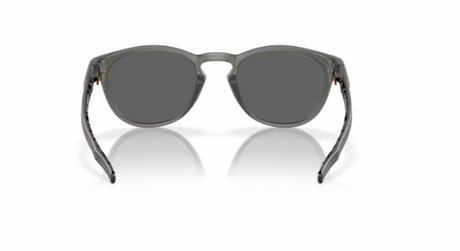 Oakley-Latch-Matte-Grey-Smoke-Prizm-Black