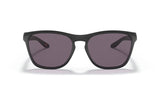 Oakley Manorburn Matte Black Prizm Grey voorzijde