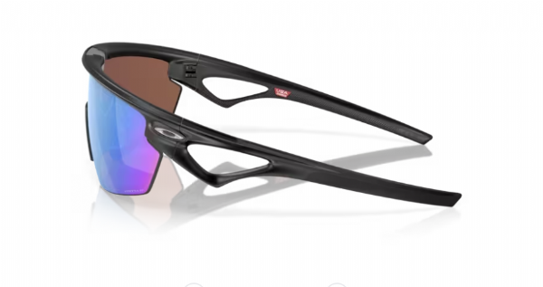 Oakley-Sphaera-Matte-Black-Prizm-Deep-Water-Polarized-zijkant