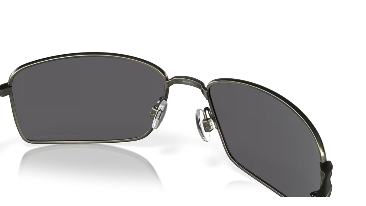 Oakley Square Wire Carbon Grey Polarized achterzijde schuin