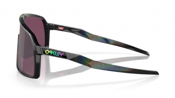 Oakley-Sutro-Dark-Galaxy-Prizm-Road-Black-zijkant