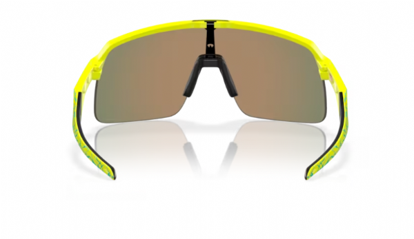 Oakley-Sutro-Lite-Matte-Tennis-Ball-Yellow-Prizm-Ruby-achterkant