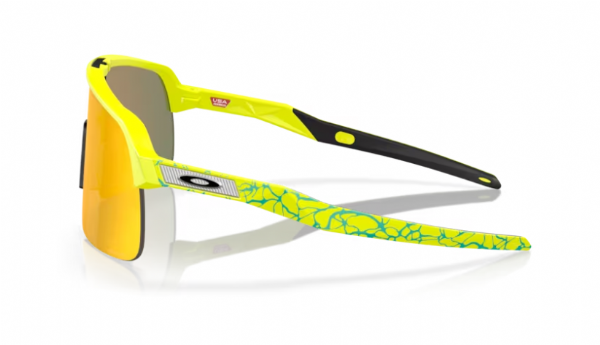 Oakley-Sutro-Lite-Matte-Tennis-Ball-Yellow-Prizm-Ruby-zijkant