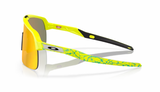 Oakley-Sutro-Lite-Matte-Tennis-Ball-Yellow-Prizm-Ruby-zijkant
