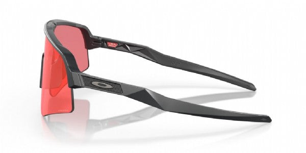 Oakley-Sutro-Lite-Sweep-Matte-Carbon-Prizm-Trail-Torch-zijkant