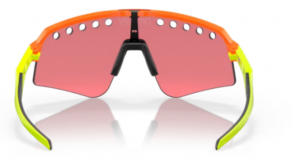 Oakley-Sutro-Lite-Sweep-Orange-Prizm-Trail-Torch-Vented-achterzijde