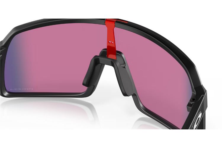 Oakley-Sutro-Matte-Black--Prizm-Road-achterkant