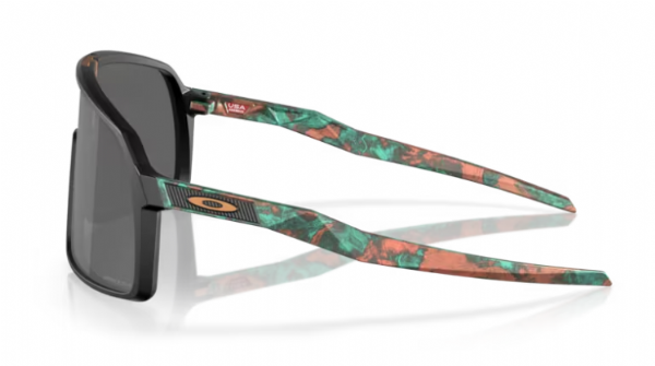 Oakley-Sutro-Matte-Black-Prizm-Black-zijkant