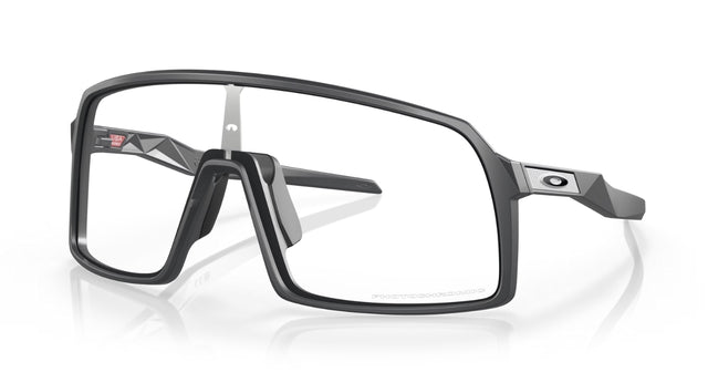 Oakley-Sutro-Matte-Carbon-Clear-to-Black-Photochromic