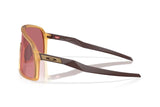 Oakley-Sutro-Matte-Transparant-Light-Curry-Prizm-Dark-Golf-zijkant
