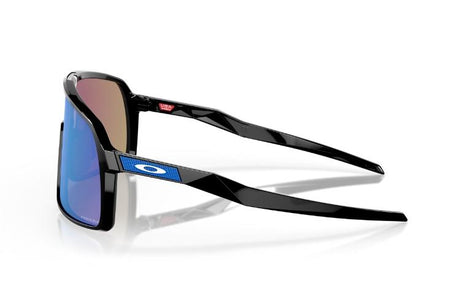 Oakley-Sutro-Polished-Black-Prizm-Sapphire-zijkant
