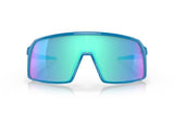 Oakley-Sutro-Sky-Blue-Prizm-Sapphire-voorkant