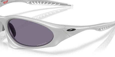 Oakley-Suture-Coat-X-Silver-Prizm-Grey