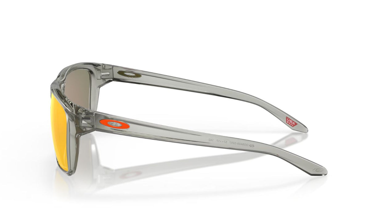 Oakley Sylas M (medium) Grey Ink/ Prizm Ruby Zijkant