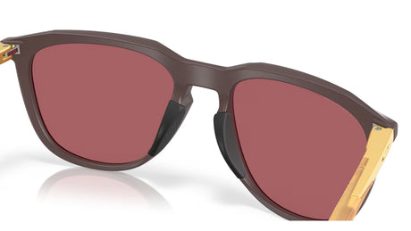Oakley Thurso Matte Grenache Prizm Dark Golf achterzijde