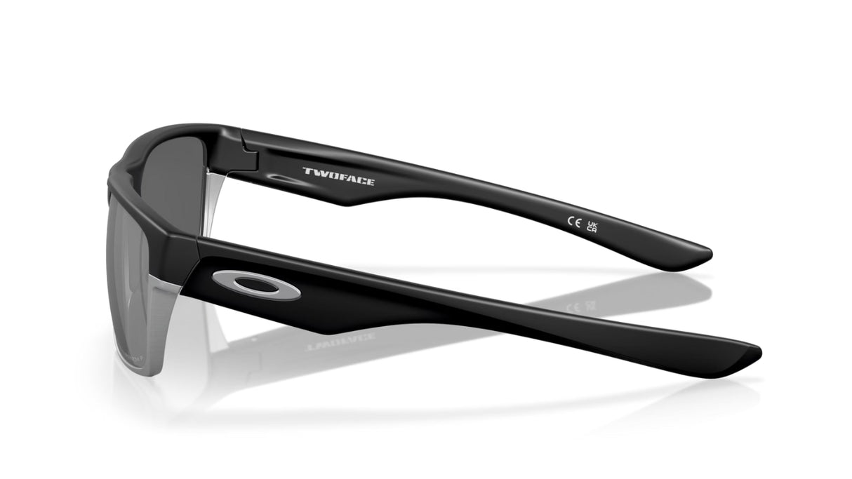 Oakley TwoFace Matte Black Prizm Black Polarized zijaanzicht