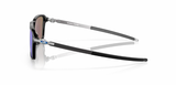 Oakley-Wheel-House-Polished-Black-Prizm-Sapphire-Polarized-zijaanzicht