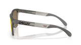 Oakley-frogskins-Range-XL-Matte-Grey-Smoke-Grey-Ink-Prizm-Ruby-Zijaanzicht