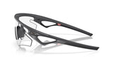 Oakley-Sphaera-Slash-Carbon-Clear-to-black-photochromic-03