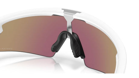 Oakley-sphaera-strike-matte-white-prizm-sapphire-04