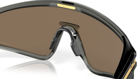 Oakley Latch Panel Grey Smoke/ Prizm 24K Achterkant