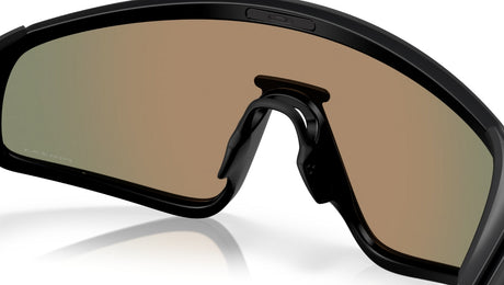 Oakley Latch Panel Matte Black/ Prizm Ruby Achterkant