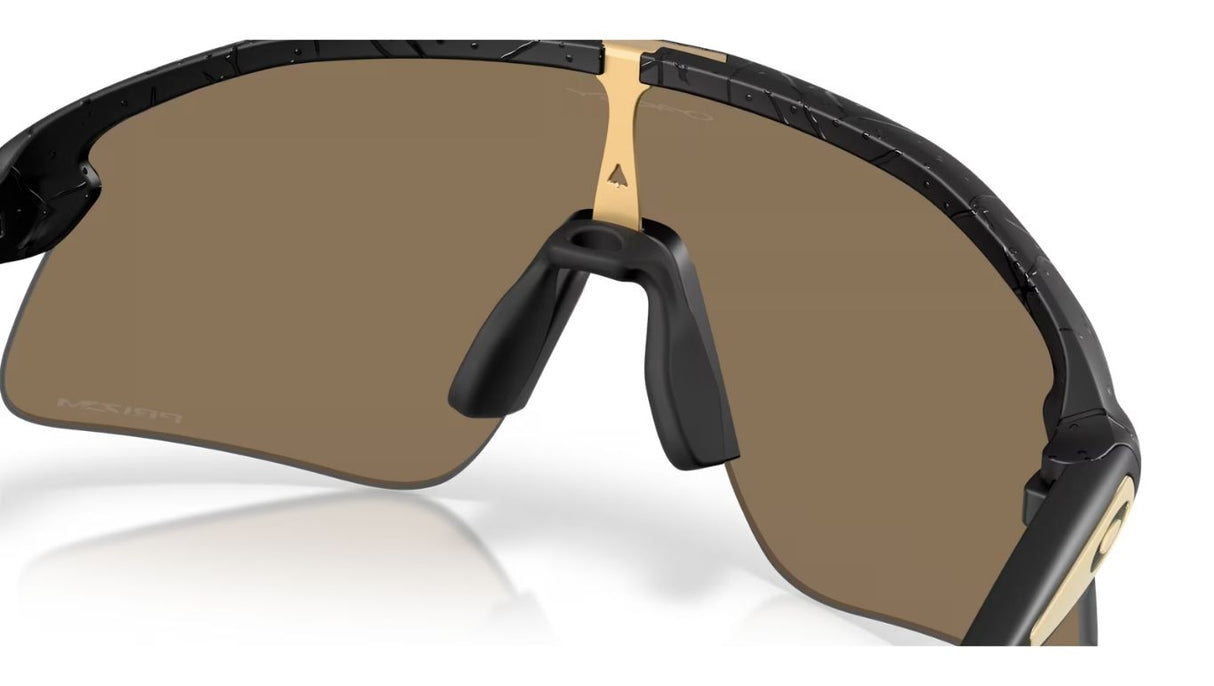 Oakley-stunt-devil-matte-black-splatter-prizm-24K-04