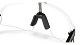 Oakley-sutro-lite-sweep-matte-clear-clear-to-black-photochromic-04