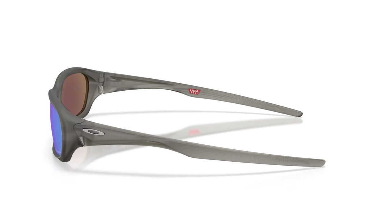 Oakley-terraforma-matte-rey-smoke-prizm-sapphire-03